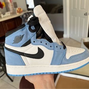 Air Jordan 1 retro high university blue